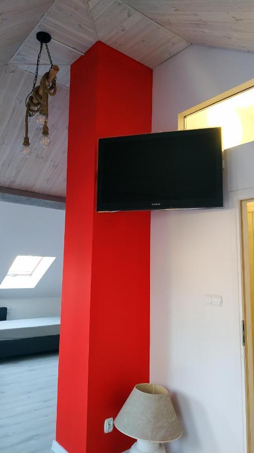 Apartament Witkacego Czerwony スウプスク エクステリア 写真